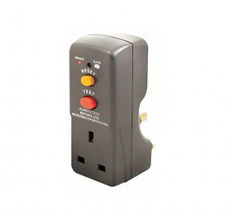 Non-Latching Single Socket RCD Safety Adaptor 